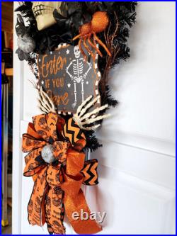 Halloween Spooky Skeleton Wreath Door Decor
