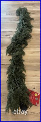 Hobby Lobby 6ft Pre-Lit Cedar Garland. Christmas Greenery Lighted Garland. NEW