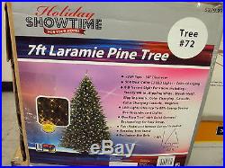 Holiday Showtime W14L0457 7' Laramie Pine Dual Color 500 Pre-lit Christmas Tree