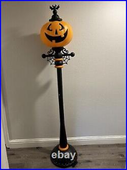 Hyde and Eek Halloween 6 ft Pumpkin LED Street Lamp Light Indoor/Outdoor