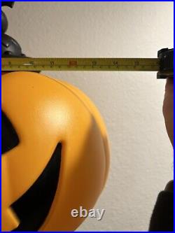 Hyde and Eek Halloween 6 ft Pumpkin LED Street Lamp Light Indoor/Outdoor