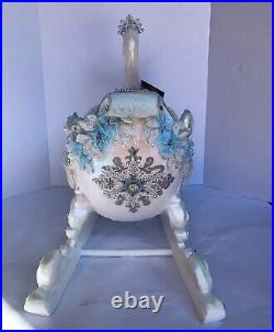 Katherine's Collection Dazzling swan sleigh blue white Crystal Kingdom 28-428310