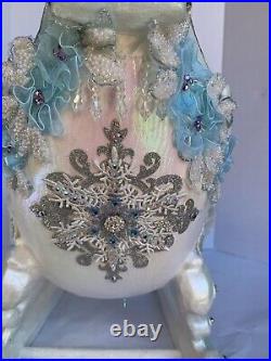 Katherine's Collection Dazzling swan sleigh blue white Crystal Kingdom 28-428310