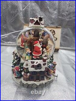 Kirkland Christmas Music Rotating Snow Globe Santa Claus Is Coming To Town