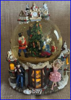 Kirkland Nutcracker Waterglobe Lighted Snow Globe Flaw Rare