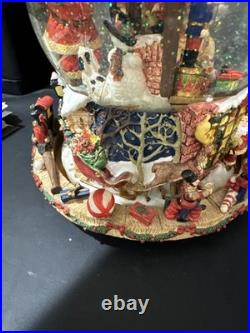 Kirkland Signature Musical Snow Globe Santa Claus Is Coming To Town Toy Shop