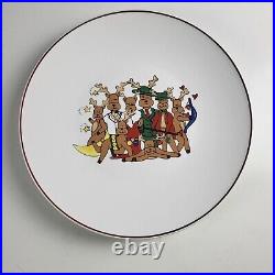 LTD Commodoties Santa’s Reindeer Knife Dessert Plate Mug Serving Dish Set Of 25