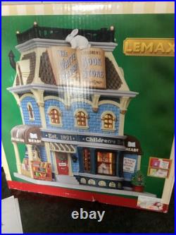 Lemax White Rabbit Book Store #25388 Christmas Village Rare w Box/Foam 2012 NIB