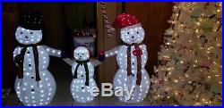 Light-Up 260. LED lights Smiling Snowman Family, 3-Piece Set