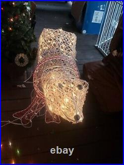 Lot of 2 Lighted Polar Bear Sculpture Outdoor Christmas Yard Decoration READ