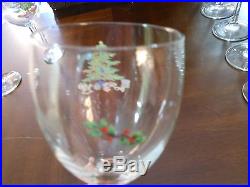 Lot of 8 Christmas/Holiday Wine Glasses -christmas tree