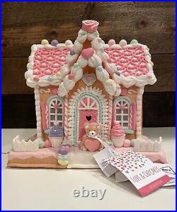 Love & Cupcakes Light Up Valentine’s Gingerbread House Pink Pastel Sugared 11
