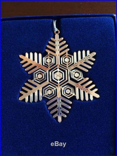 MMA 2010 Sterling Silver Snowflake Christmas Ornament Metropolitan Museum Art