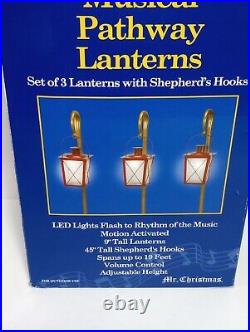 MR CHRISTMAS Shepherd’s Hook Musical Motion Pathway Lanterns 30 Songs Works RARE