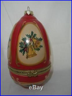 MUSIC BOX CHRISTMAS ORNAMENT PLAYS JOY TO THE WORLD EGG SHAPE