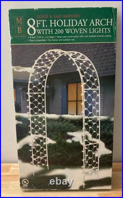 Merry Brite Eight 8 Foot Holiday Arch with 200 Woven Lights (New in Box)