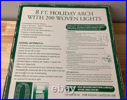 Merry Brite Eight 8 Foot Holiday Arch with 200 Woven Lights (New in Box)