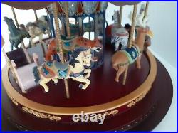 Mr Christmas 16 Marquee Large Deluxe Carousel Xmas Decorations Plays 40 songs