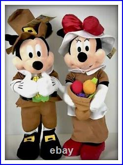 NEW! Disney? Mickey & Minnie Thanksgiving Pilgrim Porch Greeter FREE SHIPPING