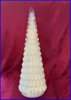 NEW FLAWLESS Exquisite POTTERY BARN White LED LIT Timer Glass 22 CHRISTMAS TREE