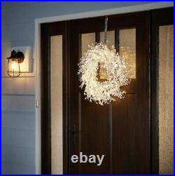 NEW GE 28-in Winterberry Christmas Wreath with Color Changing LED Light