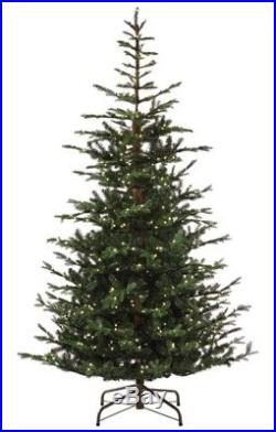 NIB Martha Stewart 9 ft 700 L. E. D. Pre Lit Norwegian Spruce Christmas Tree