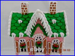 New 2025 Trimsetter Gingerbread Pink House II Light Up LED 12.6T x 8.9W New 2025 Trimsetter Gingerbread Pink House II Light Up LED 12.6T x 8.9W
