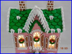 New 2025 Trimsetter Gingerbread Pink House II Light Up LED 12.6T x 8.9W New 2025 Trimsetter Gingerbread Pink House II Light Up LED 12.6T x 8.9W