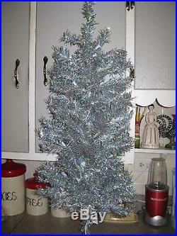 New Carson Silver Pine Tree Pre lighted Holiday Time 3 1/2 ft. Tensel
