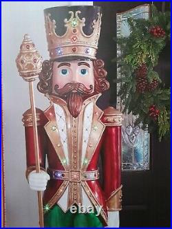 New in box 6ft (1.8m) tall Christmas Nutcracker plays music lights up with25 LEDs