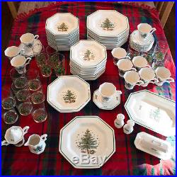 Nikko Christmastime Holiday Dishes, Service for 12, Christmas dishes accessories