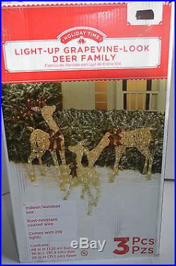 Outdoor Lighted/Pre-Lit 3-Pc Deer Family Display Scene Christmas Yard Art Decor