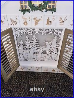 PIONEER-EFFORT Wooden Christmas Advent Calendar House with Blinds Style LED