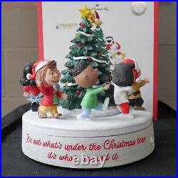 Peanuts Gang Musical Figurine Around The Christmas Tree Carousel 2023 Hallmark