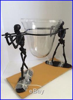Pottery Barn Walking Dead Serve Bowl & Stand Halloween Skeleton New withTags