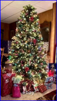 Pre-Lit Artificial Christmas Tree