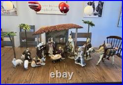 RARE Berkley Jensen 16-Piece Porcelain Handmade Painted Nativity Set Christmas