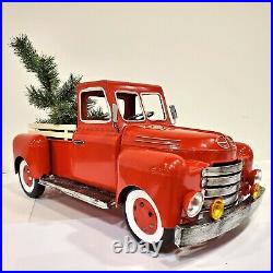 Red Metal Christmas Pickup Truck Decoration