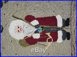 Santa Claus Christmas Hand Hooked Wool Rug / Wall Hanging