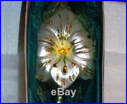 Smith and Hawken White Amaryllis Glass Ornament 11 tall, original box
