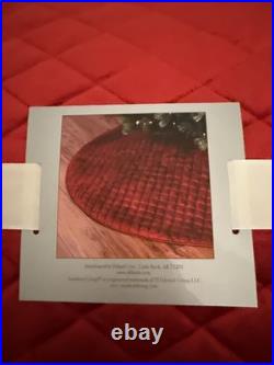 Southern Living Diamond Quilted Tree Skirt Red Luxury Velvet Feel 60 Round NWT Southern Living Diamond Quilted Tree Skirt Red Luxury Velvet Feel 60 Round NWT