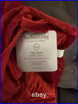 Southern Living Diamond Quilted Tree Skirt Red Luxury Velvet Feel 60 Round NWT Southern Living Diamond Quilted Tree Skirt Red Luxury Velvet Feel 60 Round NWT