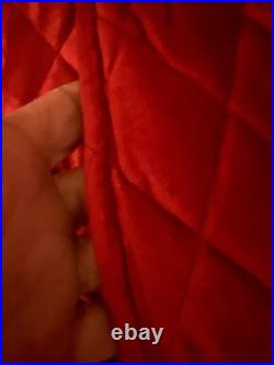 Southern Living Diamond Quilted Tree Skirt Red Luxury Velvet Feel 60 Round NWT Southern Living Diamond Quilted Tree Skirt Red Luxury Velvet Feel 60 Round NWT
