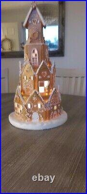Stunning Gingerbread House/Castle light-up ornament. Cost £275 new. Un-marked