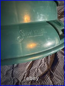 Swivel Straight The One Minute Christmas Tree Stand Up to 10' 100lb Used Swivel Straight The One Minute Christmas Tree Stand Up to 10' 100lb Used