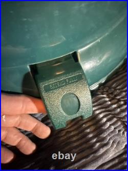 Swivel Straight The One Minute Christmas Tree Stand Up to 10' 100lb Used Swivel Straight The One Minute Christmas Tree Stand Up to 10' 100lb Used