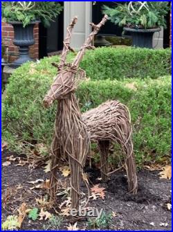 UPDATED! Grapevine Deer Outdoor Winter Holiday Decoration Family Of 6 Total