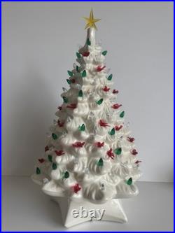 VINTAGE 19 Holland Mold Ceramic Christmas Tree White Red Birds Musical Lighted VINTAGE 19 Holland Mold Ceramic Christmas Tree White Red Birds Musical Lighted