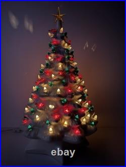 VINTAGE 19 Holland Mold Ceramic Christmas Tree White Red Birds Musical Lighted
