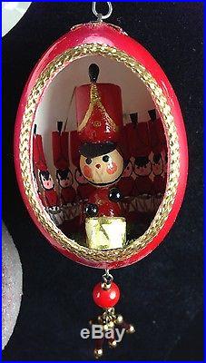 VINTAGE MAGNIFICENT TWELVE DAYS OF CHRISTMAS ORNAMENTS SHAPED EGGS STORY